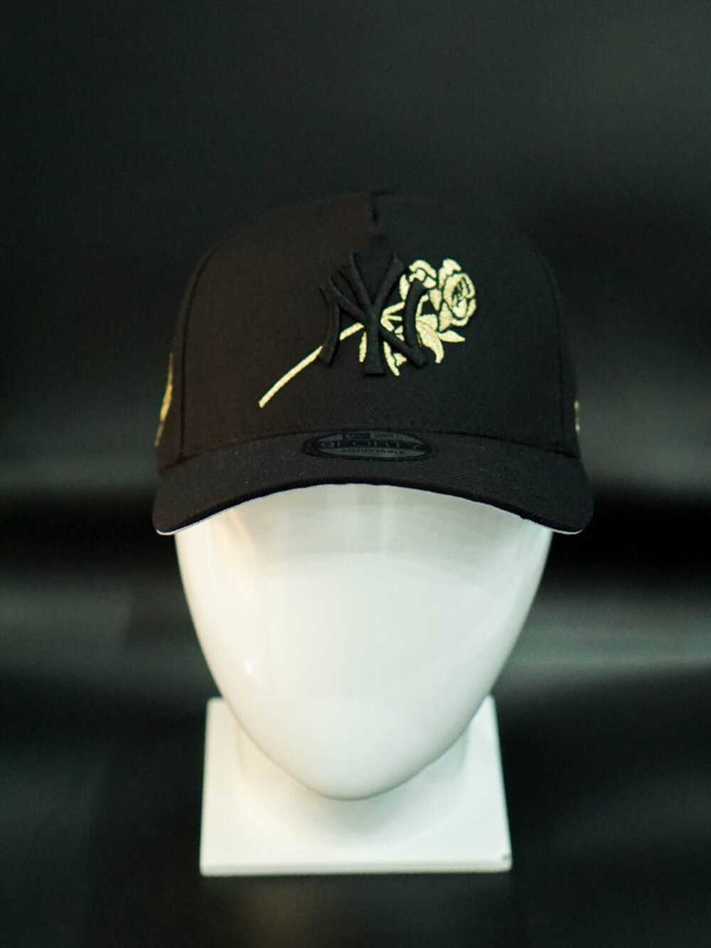 New Era New York Yankees Rose World Series Patch Hat Black Gold
